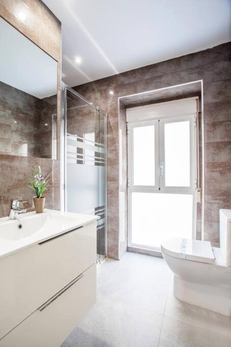 Design & Stylish House In The Center Of Valence